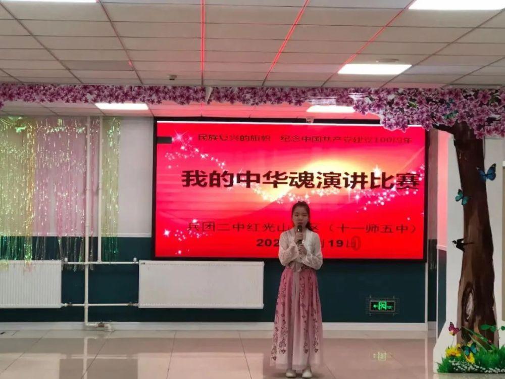 全程一丝不挂，但别因为满屏肉体才看到它